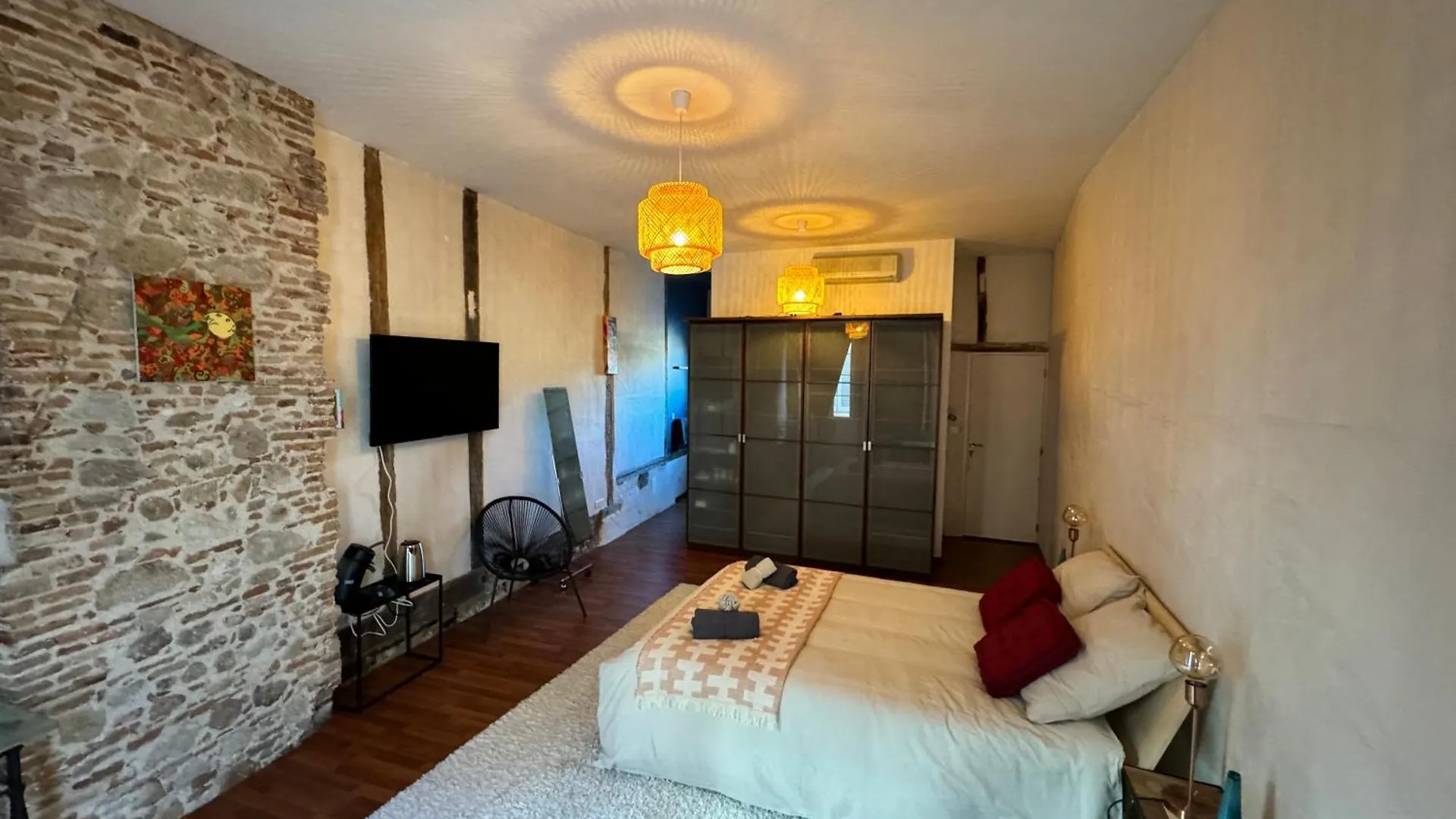 Chambre Privee Tout Confort Centre Historique 拉沃尔 0*,
