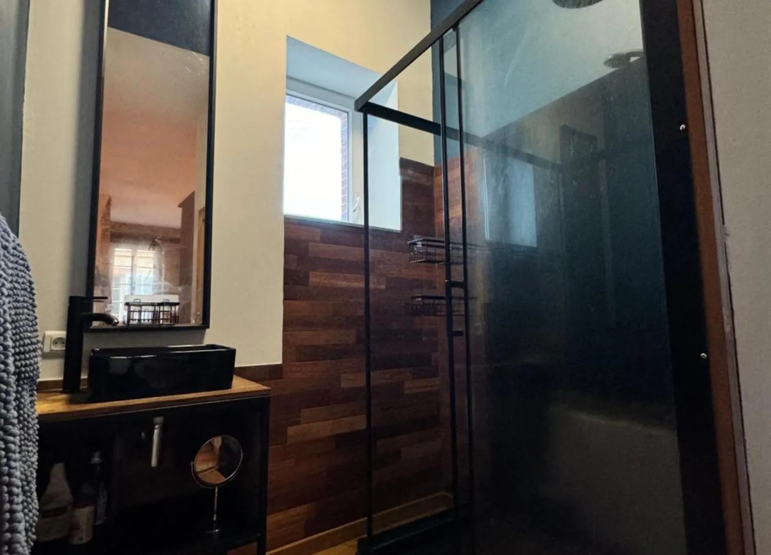 Chambre Privee Tout Confort Centre Historique 拉沃尔